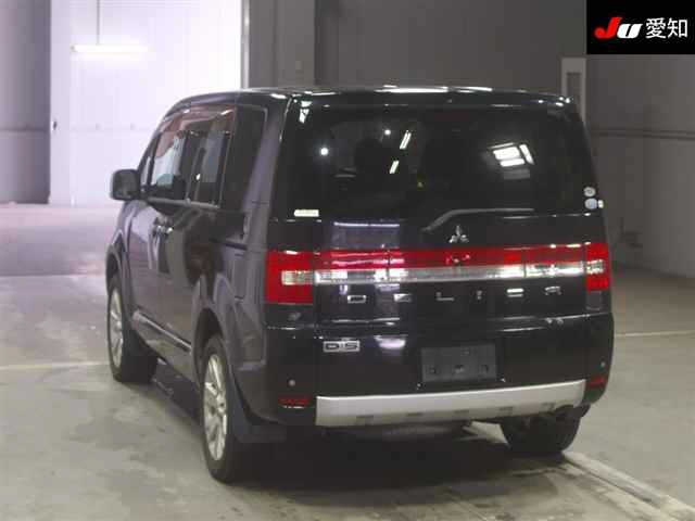 MITSUBISHI DELICA D5 2008