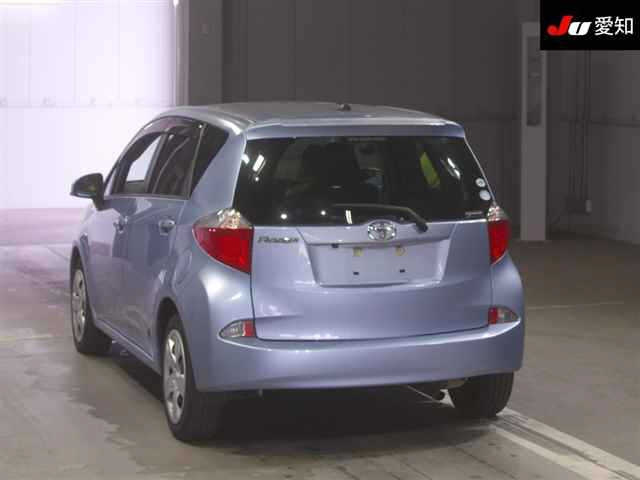 TOYOTA RACTIS 2011
