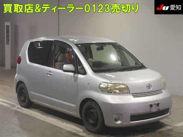 TOYOTA PORTE 2008