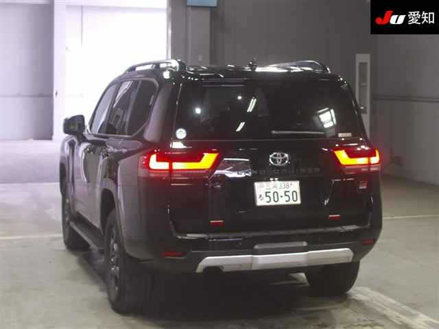 TOYOTA LAND CRUISER 2024