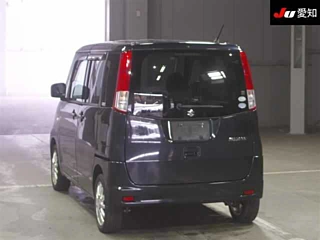 SUZUKI PALETTE 2010
