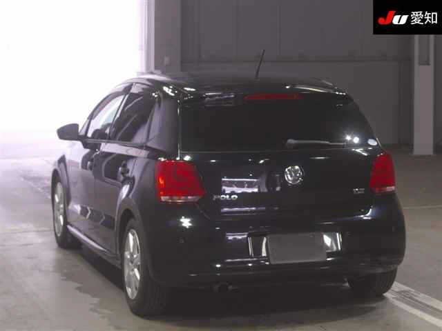 VOLKSWAGEN POLO 2010
