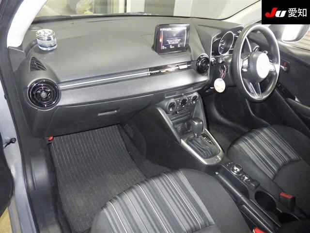 MAZDA MAZDA2 2020