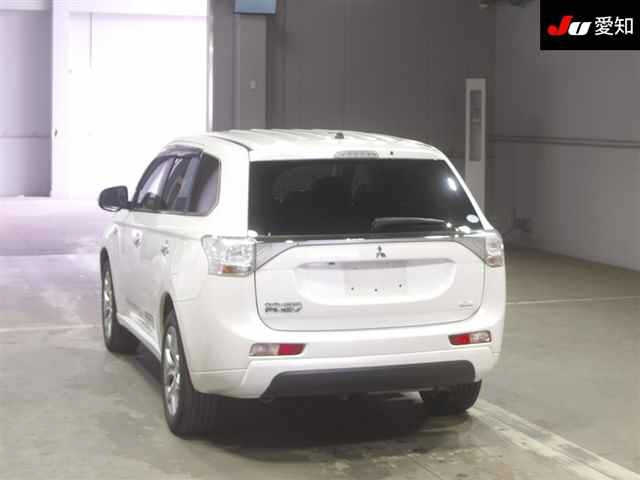 MITSUBISHI OUTLANDER PHEV 2014