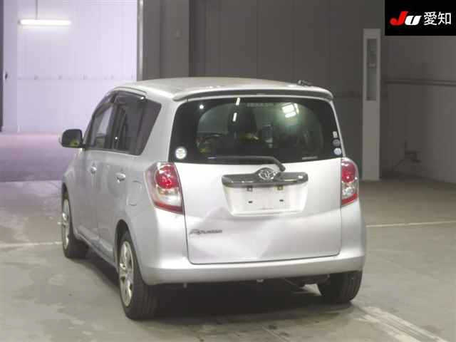TOYOTA RACTIS 2010