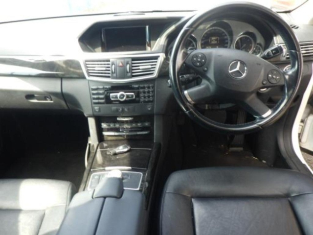 MERCEDES BENZ E CLASS WAGON 2012