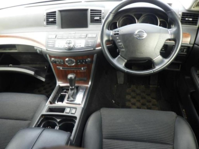 NISSAN FUGA 2008