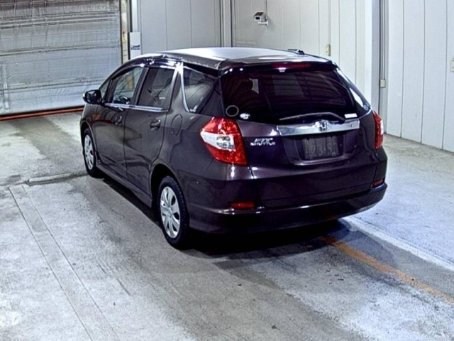 HONDA FIT SHUTTLE 2011