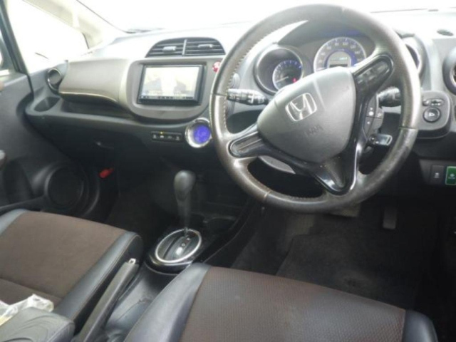 HONDA FIT SHUTTLE 2012