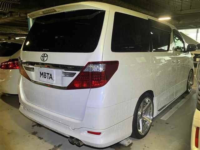 TOYOTA ALPHARD 2012