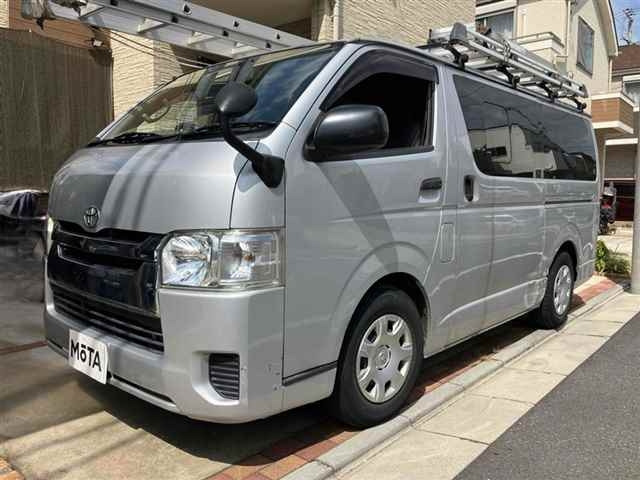 TOYOTA HIACE VAN 2015