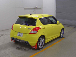 SUZUKI SWIFT 2015
