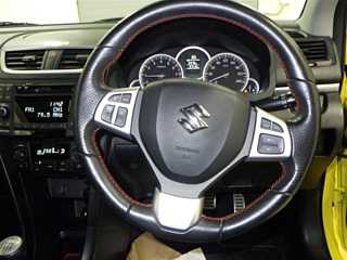 SUZUKI SWIFT 2015