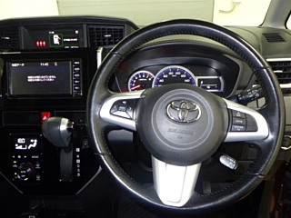 TOYOTA TANK 2019
