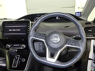 NISSAN SERENA 2019