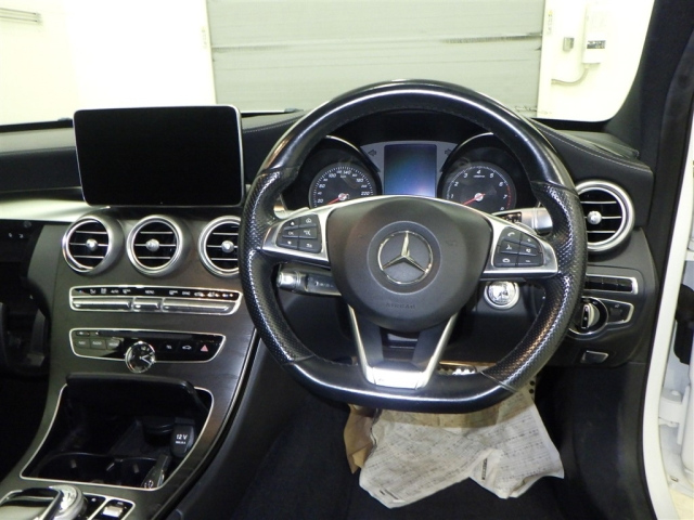 MERCEDES BENZ C CLASS 2015