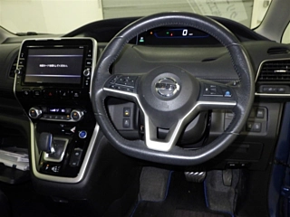 NISSAN SERENA 2019