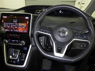 NISSAN SERENA 2019