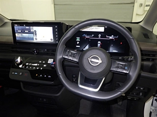NISSAN SERENA 2023