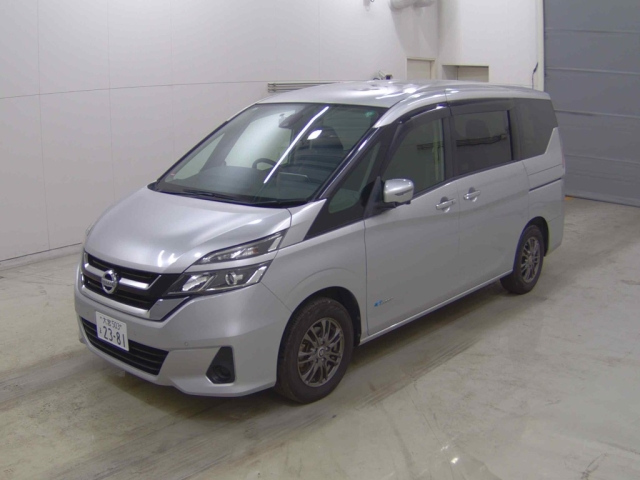 NISSAN SERENA 2017