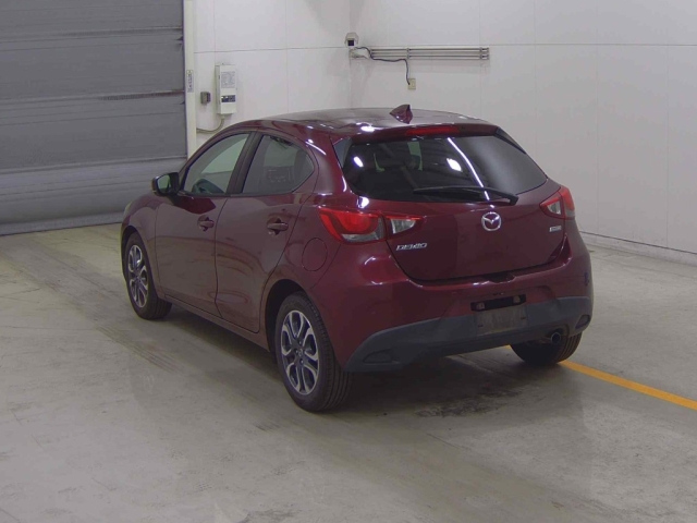 MAZDA DEMIO 2017