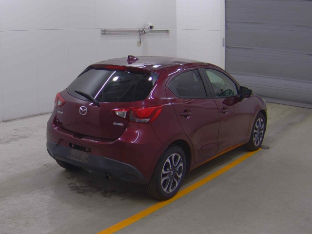 MAZDA DEMIO 2017