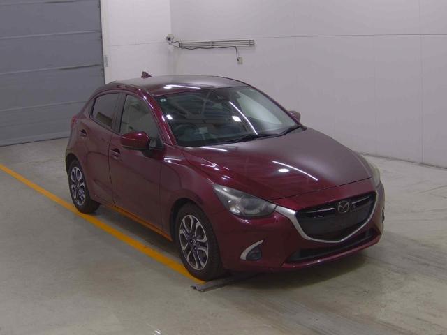MAZDA DEMIO 2017