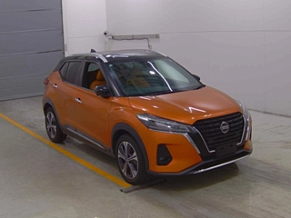 NISSAN KIX 2020