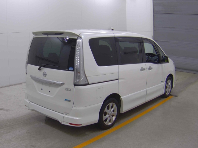 NISSAN SERENA 2013