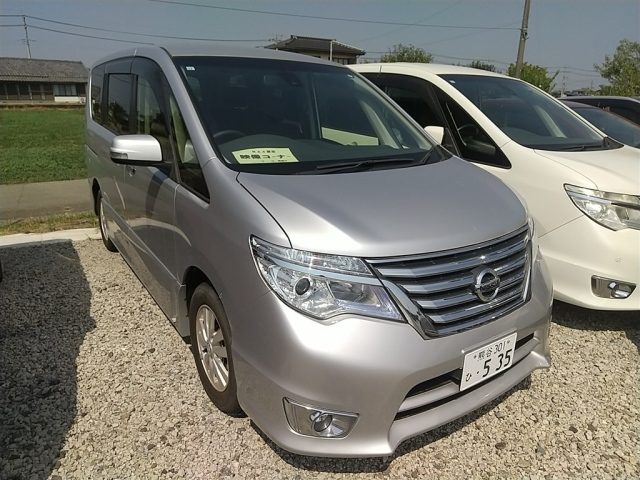 NISSAN SERENA 2015
