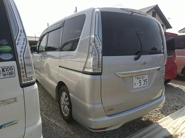 NISSAN SERENA 2015