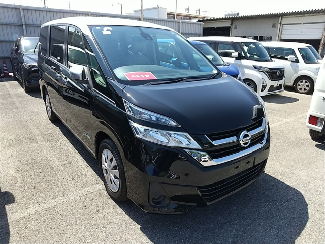 NISSAN SERENA 2017