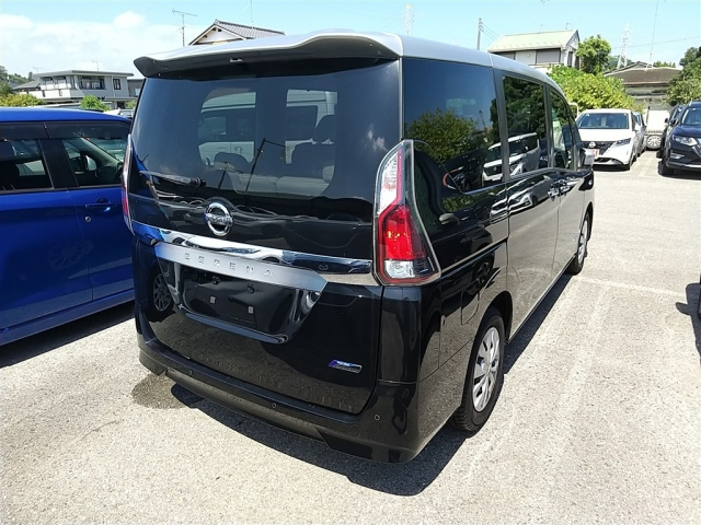 NISSAN SERENA 2017