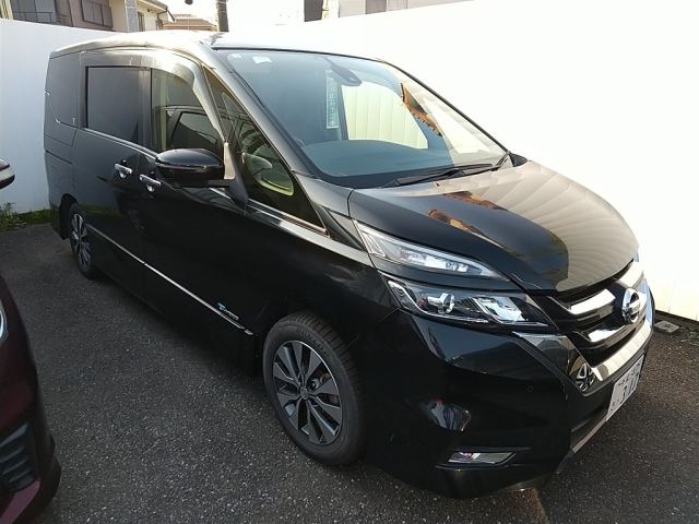 NISSAN SERENA 2017