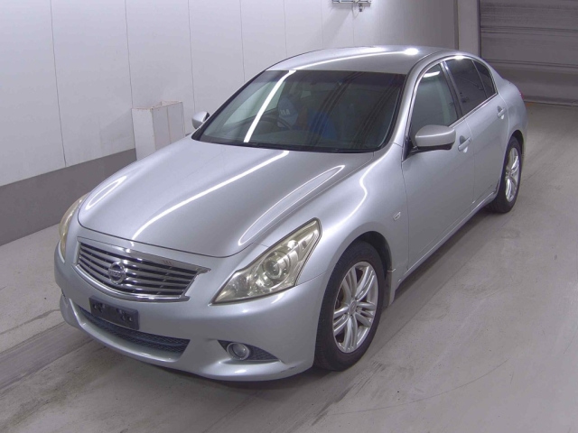 NISSAN SKYLINE 2010