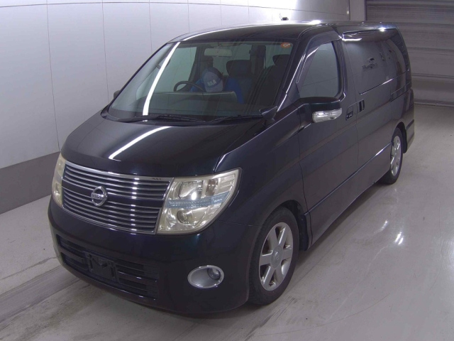 NISSAN ELGRAND 2010