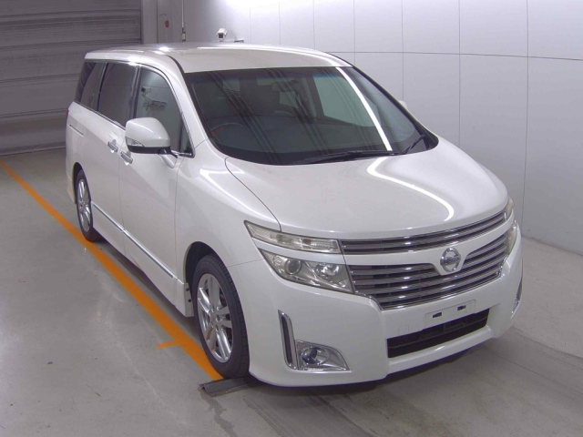 NISSAN ELGRAND 2010