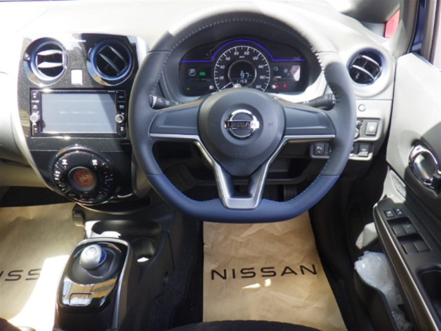 NISSAN NOTE 2019