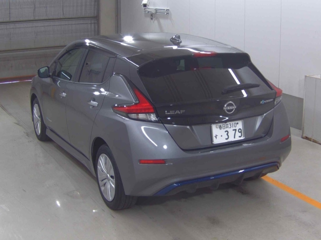 NISSAN LEAF 2021