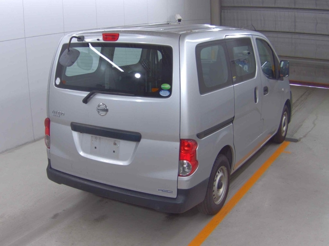 NISSAN NV200 2015