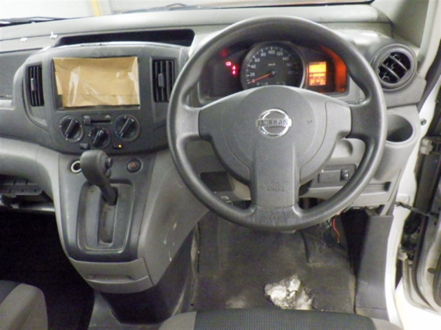 NISSAN NV200 2015