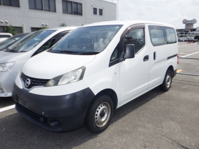 NISSAN NV200 2014