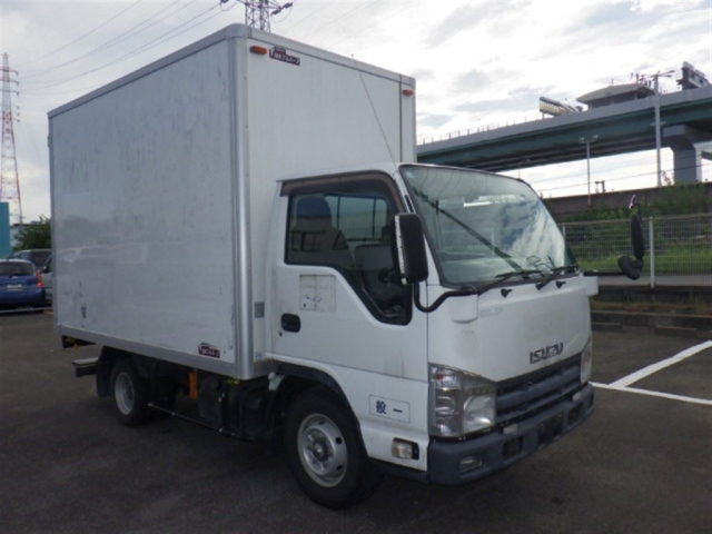 ISUZU ELF 2010
