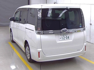 TOYOTA VOXY 2015
