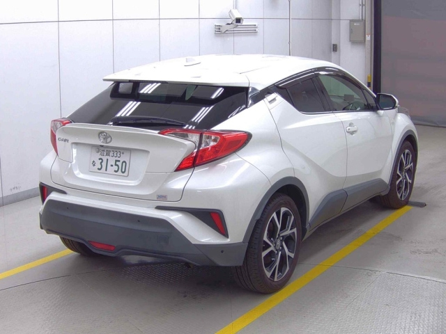 TOYOTA C-HR 2017