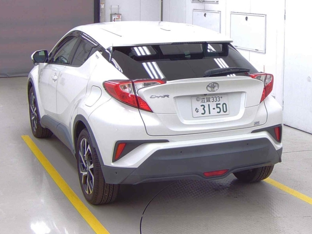 TOYOTA C-HR 2017