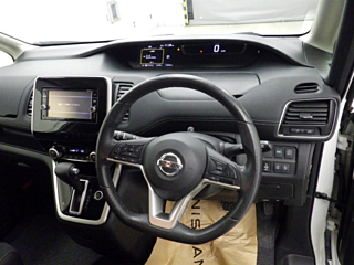 NISSAN SERENA 2018
