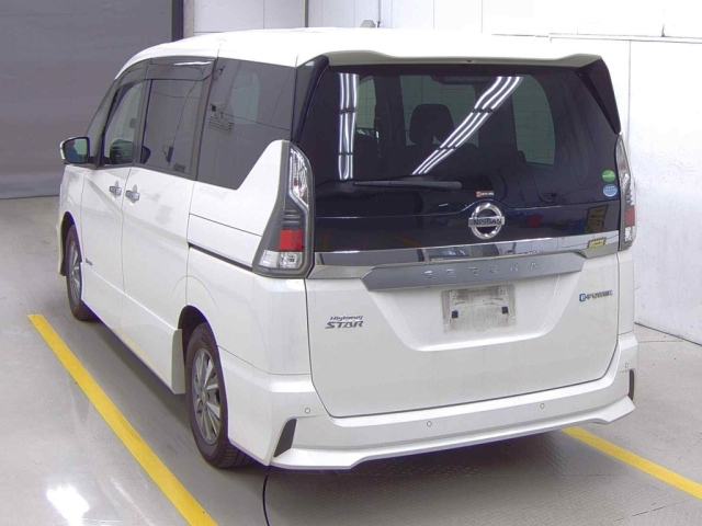 NISSAN SERENA 2018