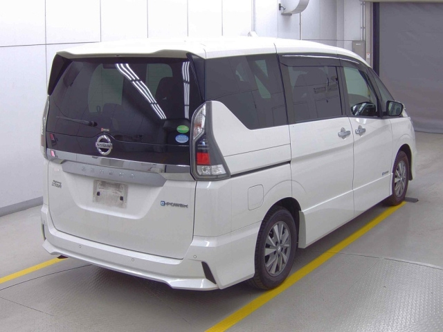 NISSAN SERENA 2018