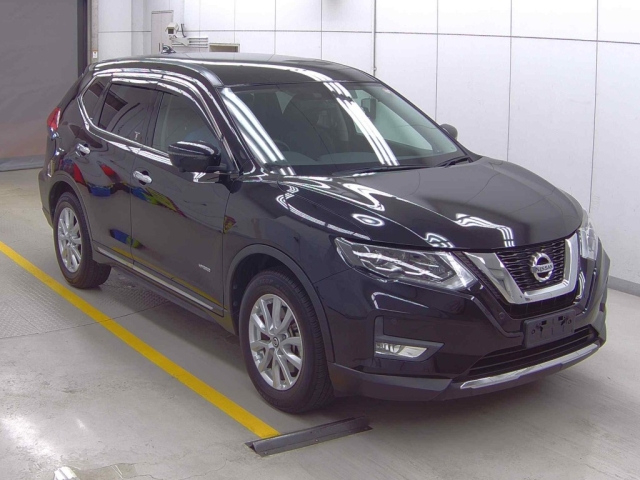 NISSAN X-TRAIL 2019